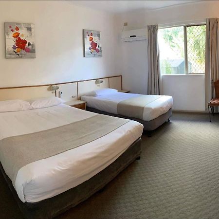 Wild Scotsman Motor Inn Gin Gin Qld Dış mekan fotoğraf