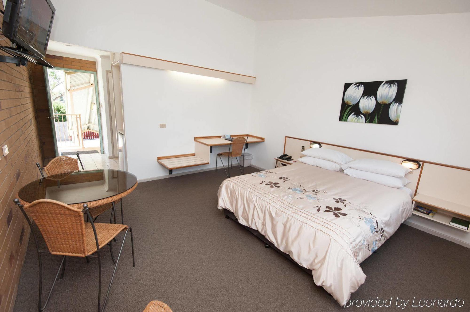 Wild Scotsman Motor Inn Gin Gin Qld Dış mekan fotoğraf