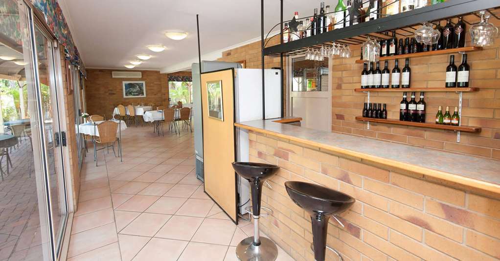 Wild Scotsman Motor Inn Gin Gin Qld Restoran fotoğraf