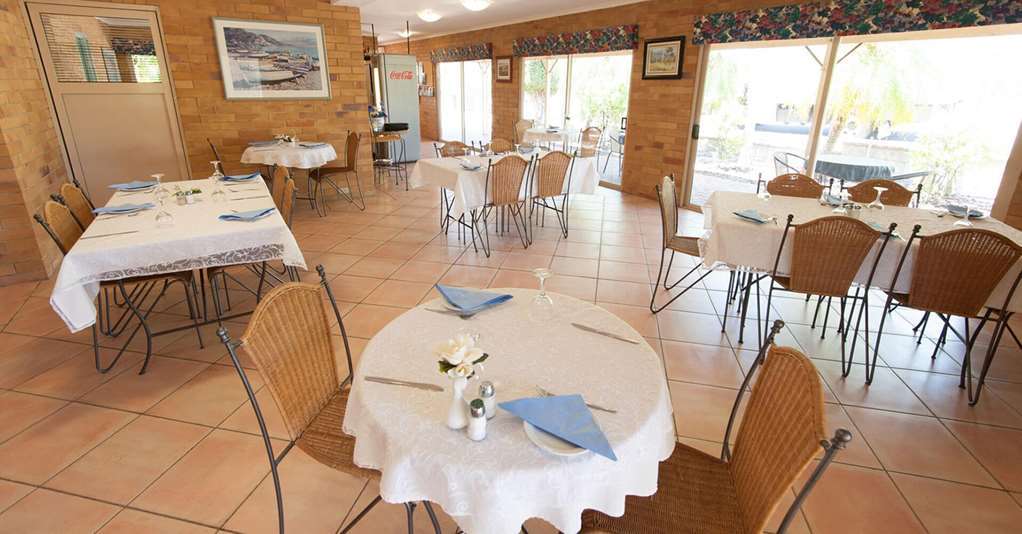 Wild Scotsman Motor Inn Gin Gin Qld Restoran fotoğraf